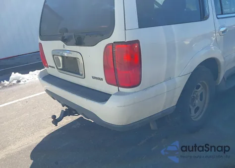 1998 Lincoln Navigator z USA, uszkodzony, nr VIN 5LMPU28L8WLJ12736